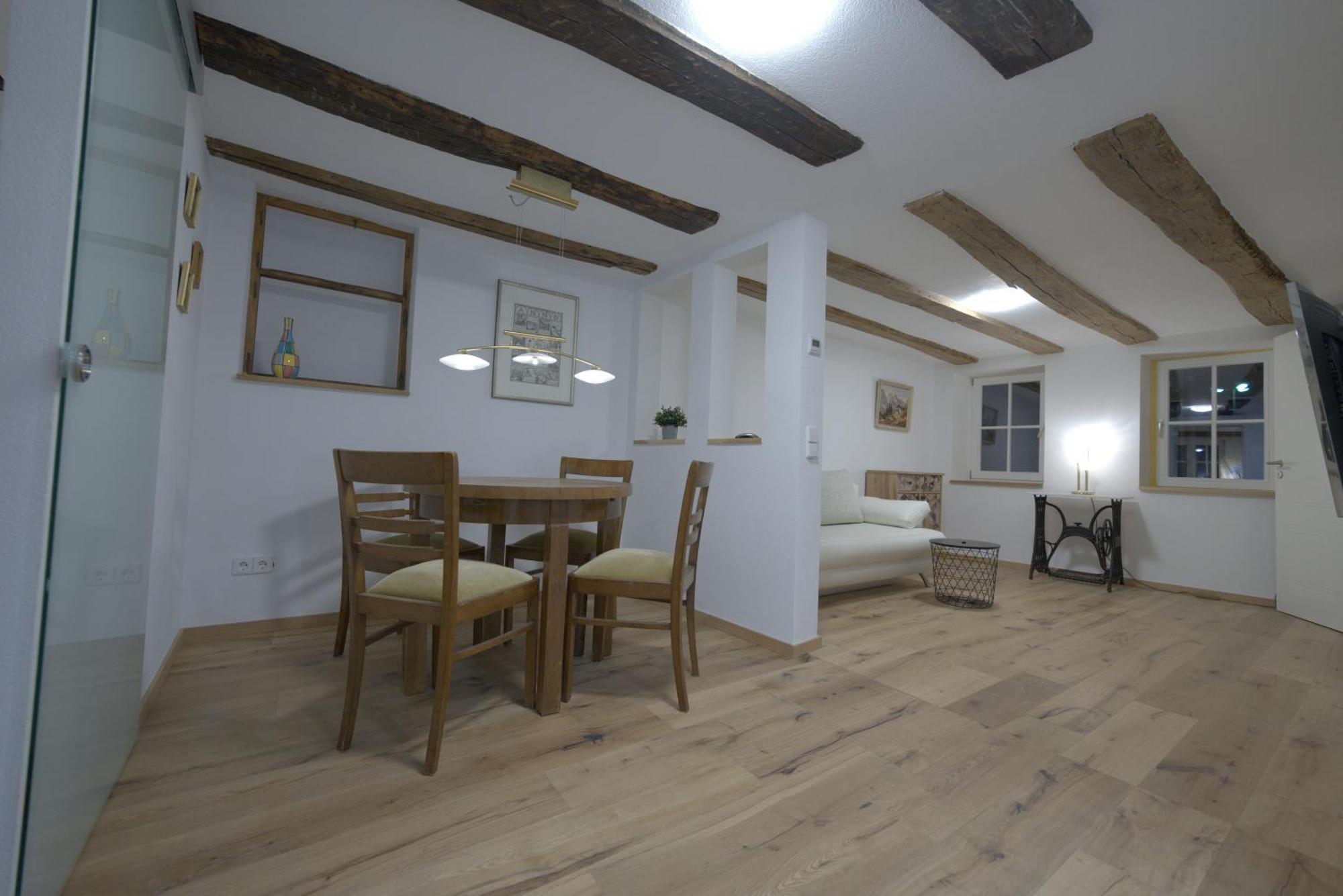 Moderner Altstadt-Diamant Buchen  Ngoại thất bức ảnh